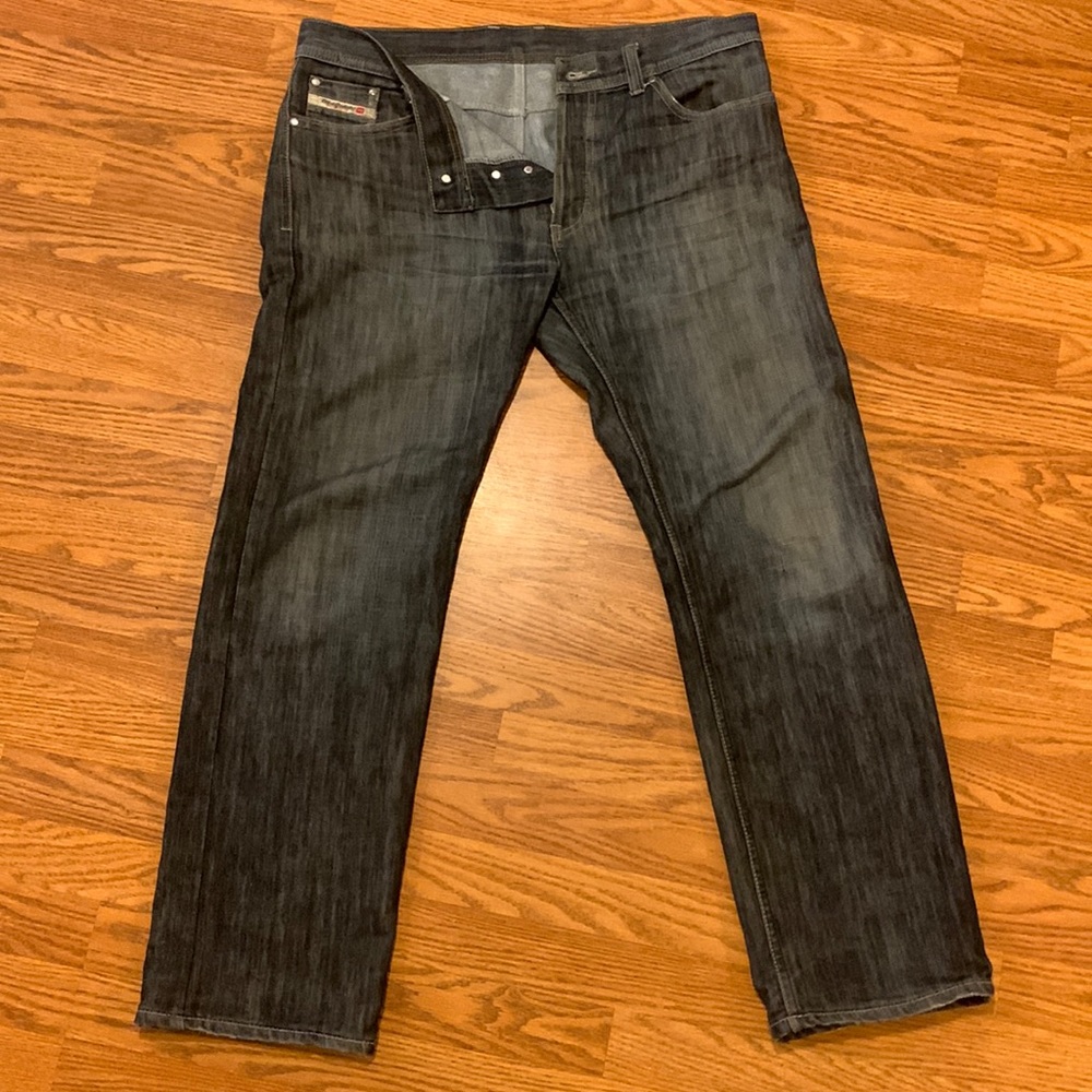 Diesel Industry Mens Jeans Blue Denim Straight Leg Button Fly 38 (Actual Waist)